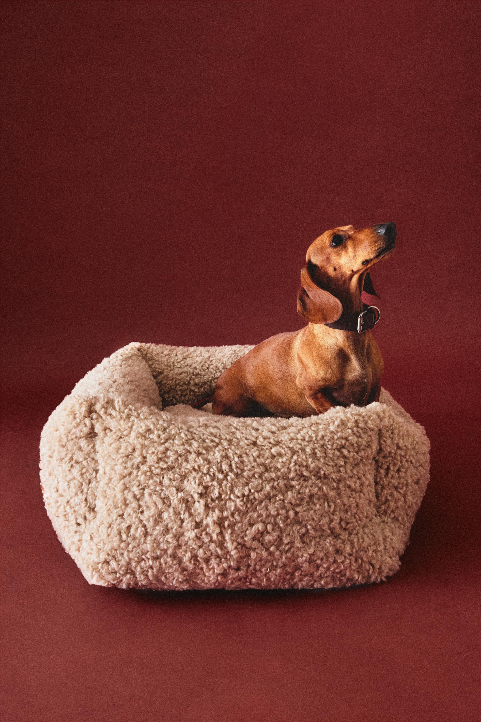 FAUX SHEARLING PET BED